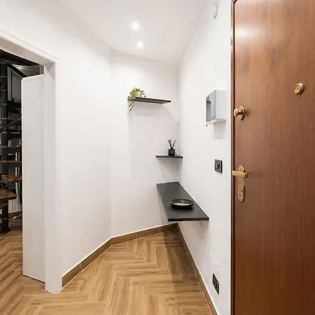 Dom wakacyjny Two-bedroom House With Terrace Near & Nature Mele