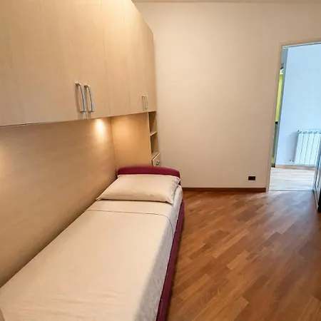 Two-bedroom House With Terrace Near & Nature Vakantiehuis *